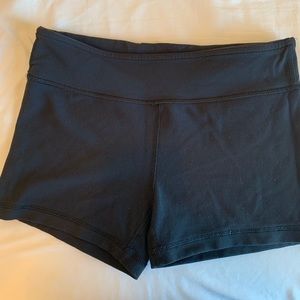 Ivivva booty shorts!
